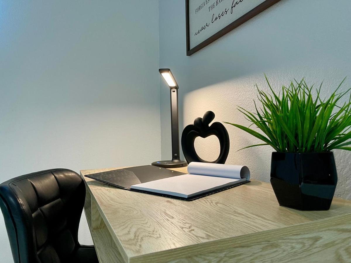 Traveler Stay Eagle Pass Bagian luar foto