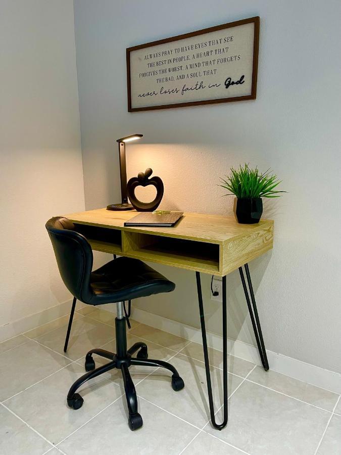 Traveler Stay Eagle Pass Bagian luar foto